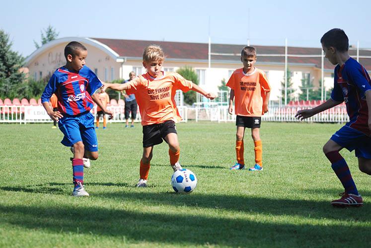 Tournoi de football jeunesse à Noisiel