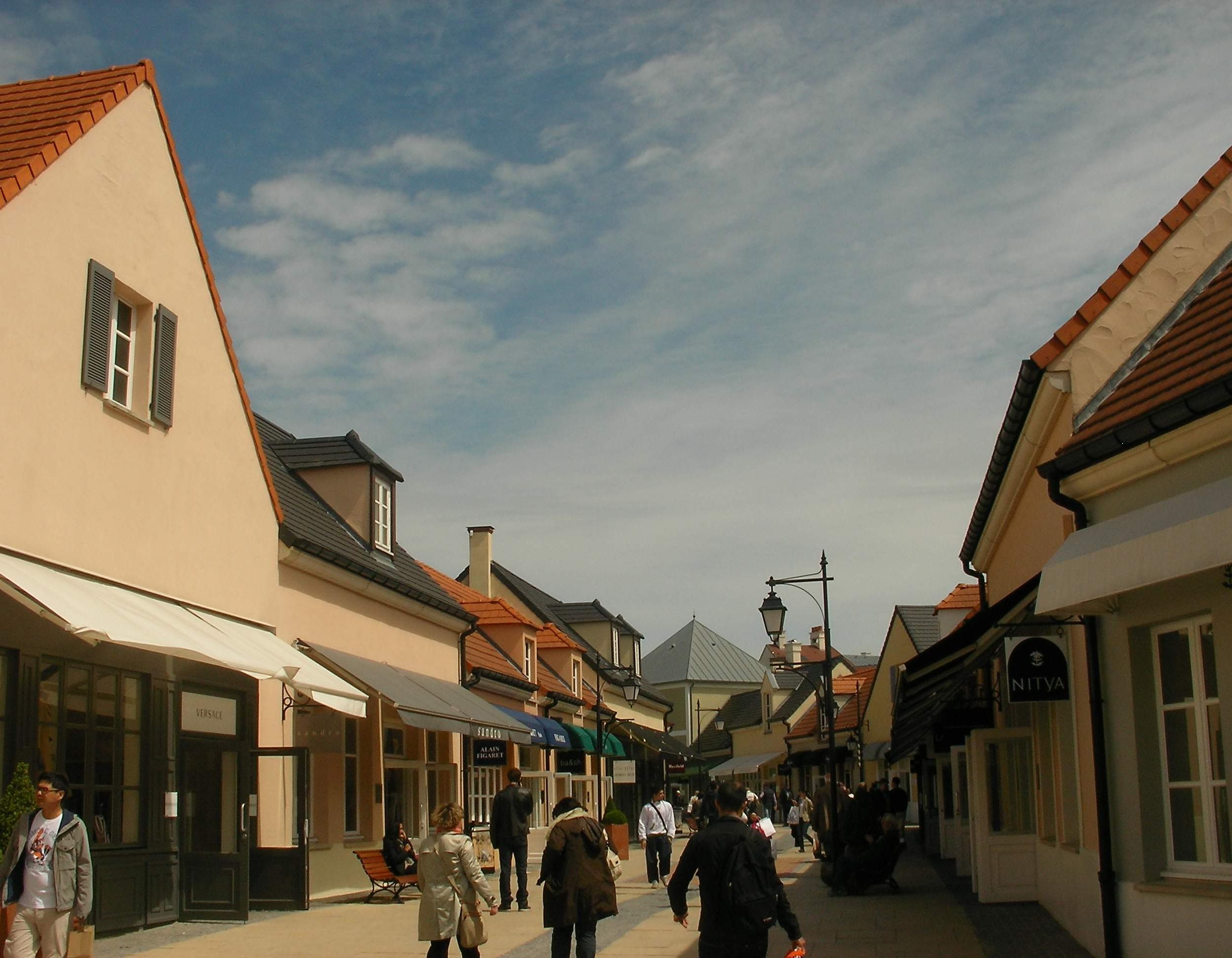 La Vallée Village à Serris, près du centre commercial Val d'Europe