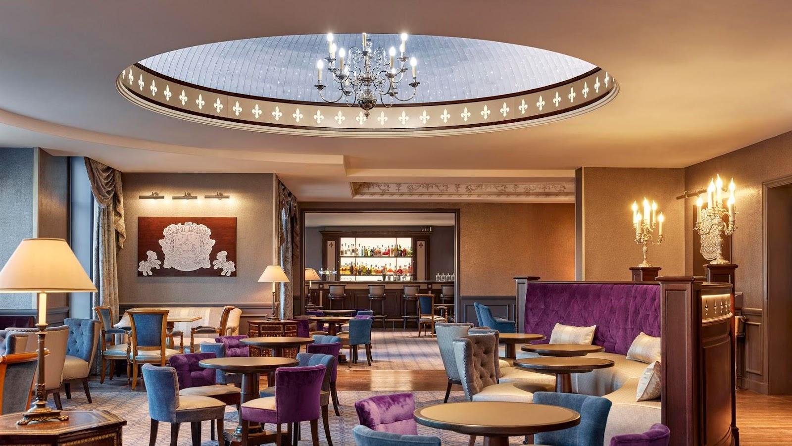 Fleur de Lys Bar