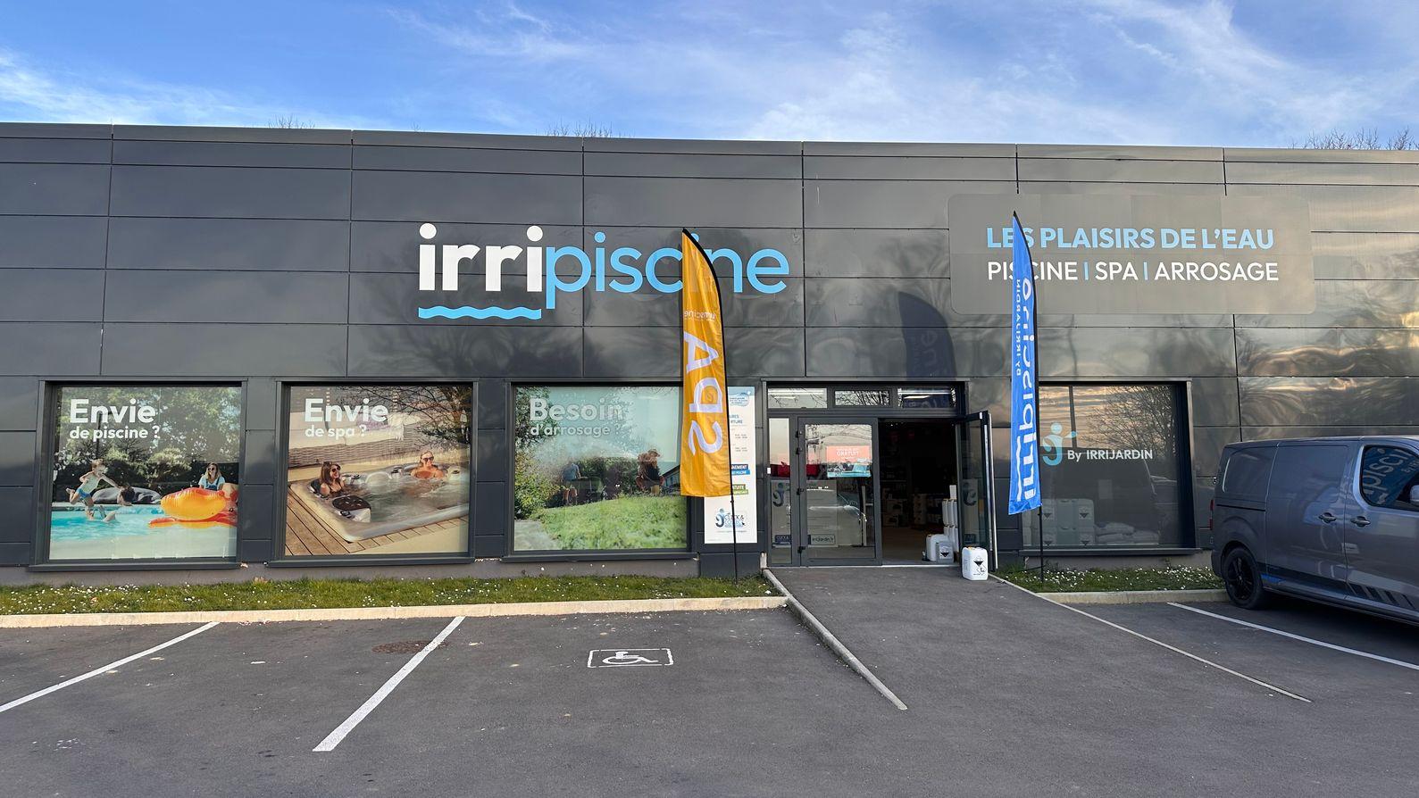 Irripiscine by Irrijardin St Thibault des Vignes