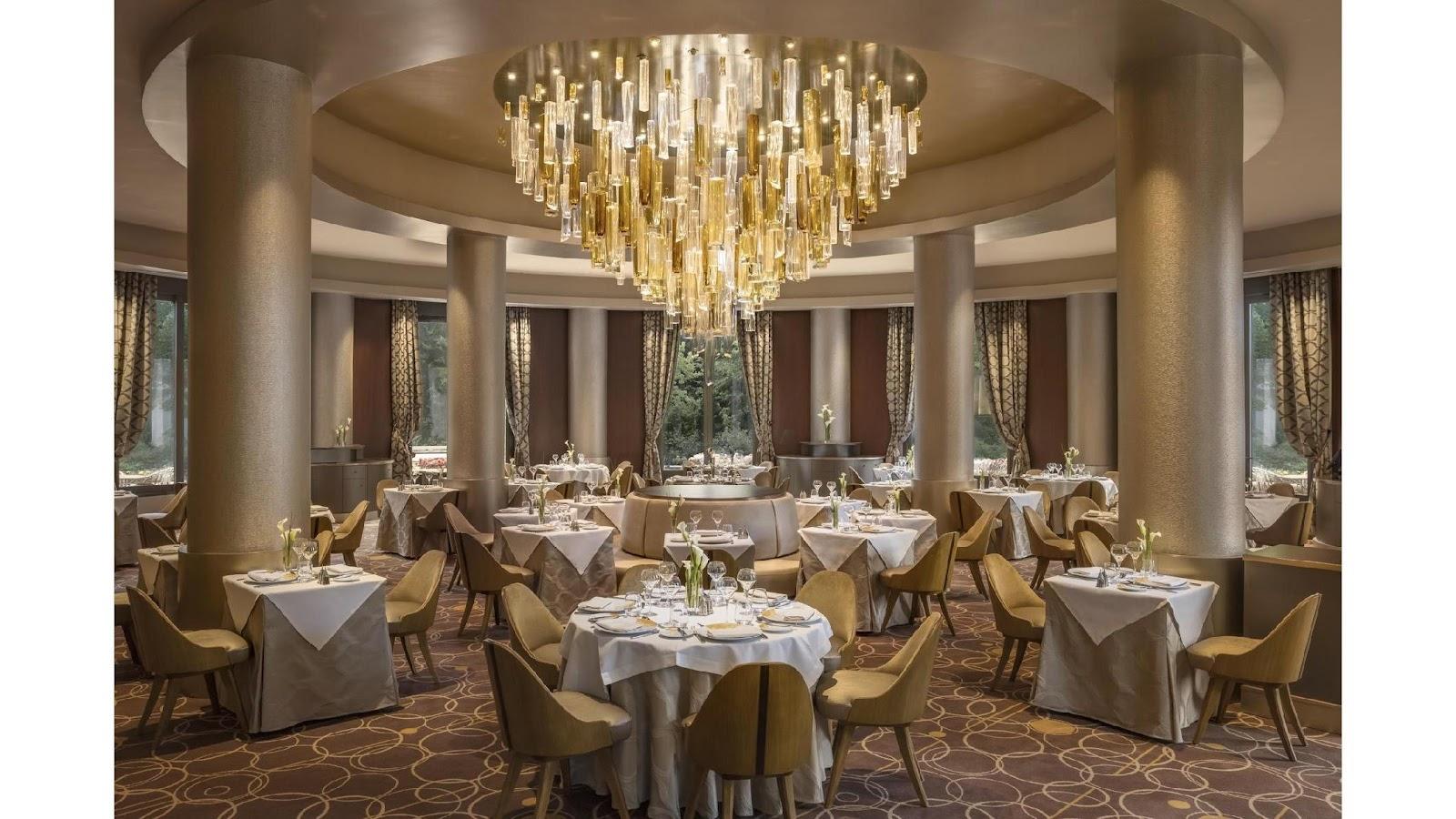 Manhattan Restaurant