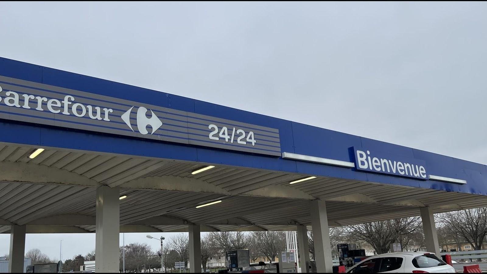 Photo de Station Service Carrefour - Champs Sur Marne